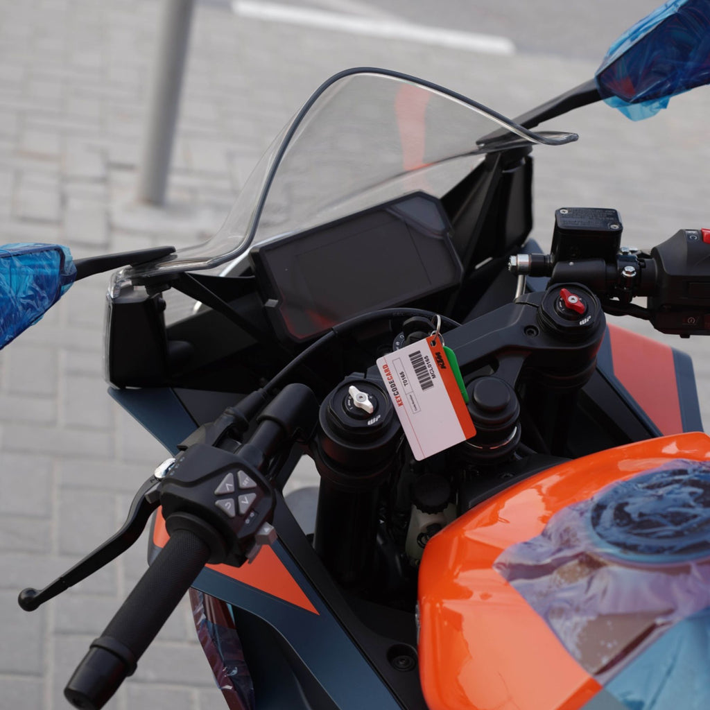 Used 2022 KTM RC 390 Sports Bike 373CC For Sale In Sharjah - 0555598040