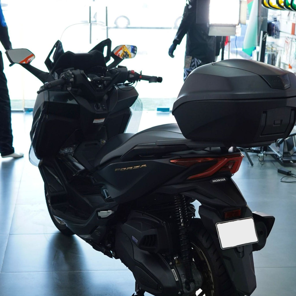 Used 2023 Honda Forza 350 for Sale In Abudhabi - 0555546678