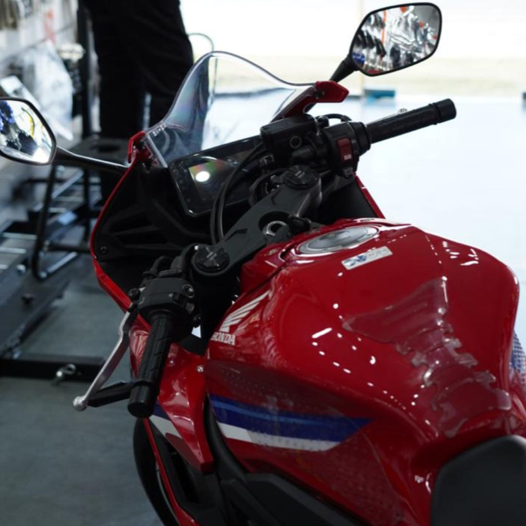 2024 Honda CBR650R GCC Specs Motorcycle In Abudhabi - 0555546678