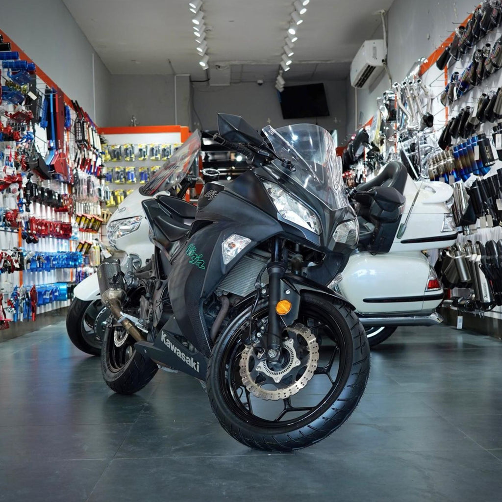 2016 Kawasaki Ninja 300 300cc Used Sport Bike In Abudhabi - 0555546678