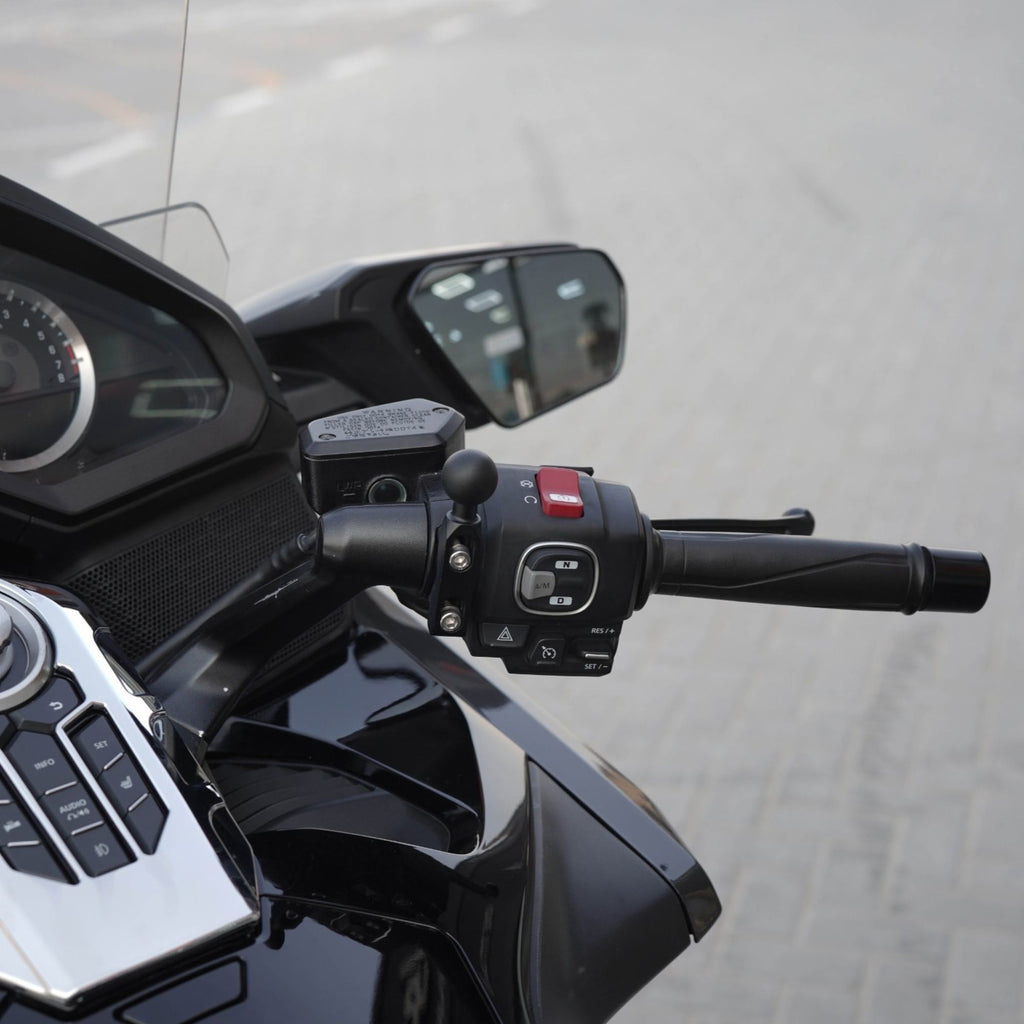 2024 Honda Gold Wing DCT GL1800 Touring Motorcycle For Sale In Sharjah - 0555598040