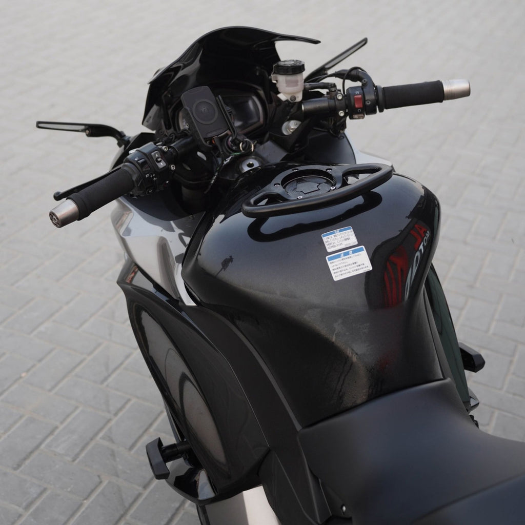 2017 Kawasaki Ninja 1000 Sport Touring Motorcycle For Sale In Sharjah - 0555598040