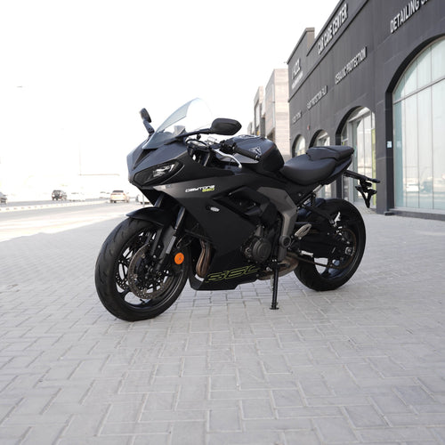 2024 Used Triumph Daytona 660CC  Middle Weight Sports Bike  For Sale In Sharjah - 0555598040