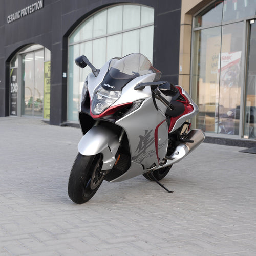2022 Used Suzuki HAYABUSA 1300CC  Super Sports Bike  For Sale In Sharjah - 0555598040