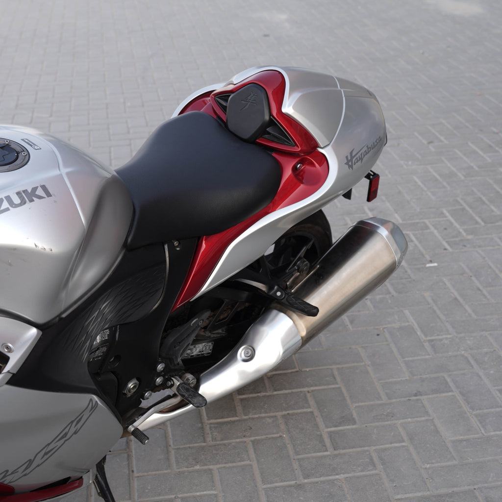 2022 Used Suzuki HAYABUSA 1300CC  Super Sports Bike  For Sale In Sharjah - 0555598040
