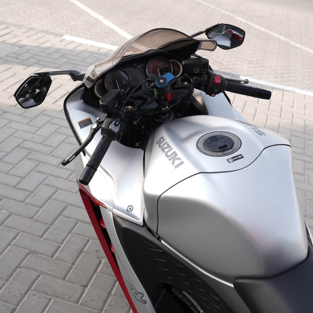 2022 Used Suzuki HAYABUSA 1300CC  Super Sports Bike  For Sale In Sharjah - 0555598040